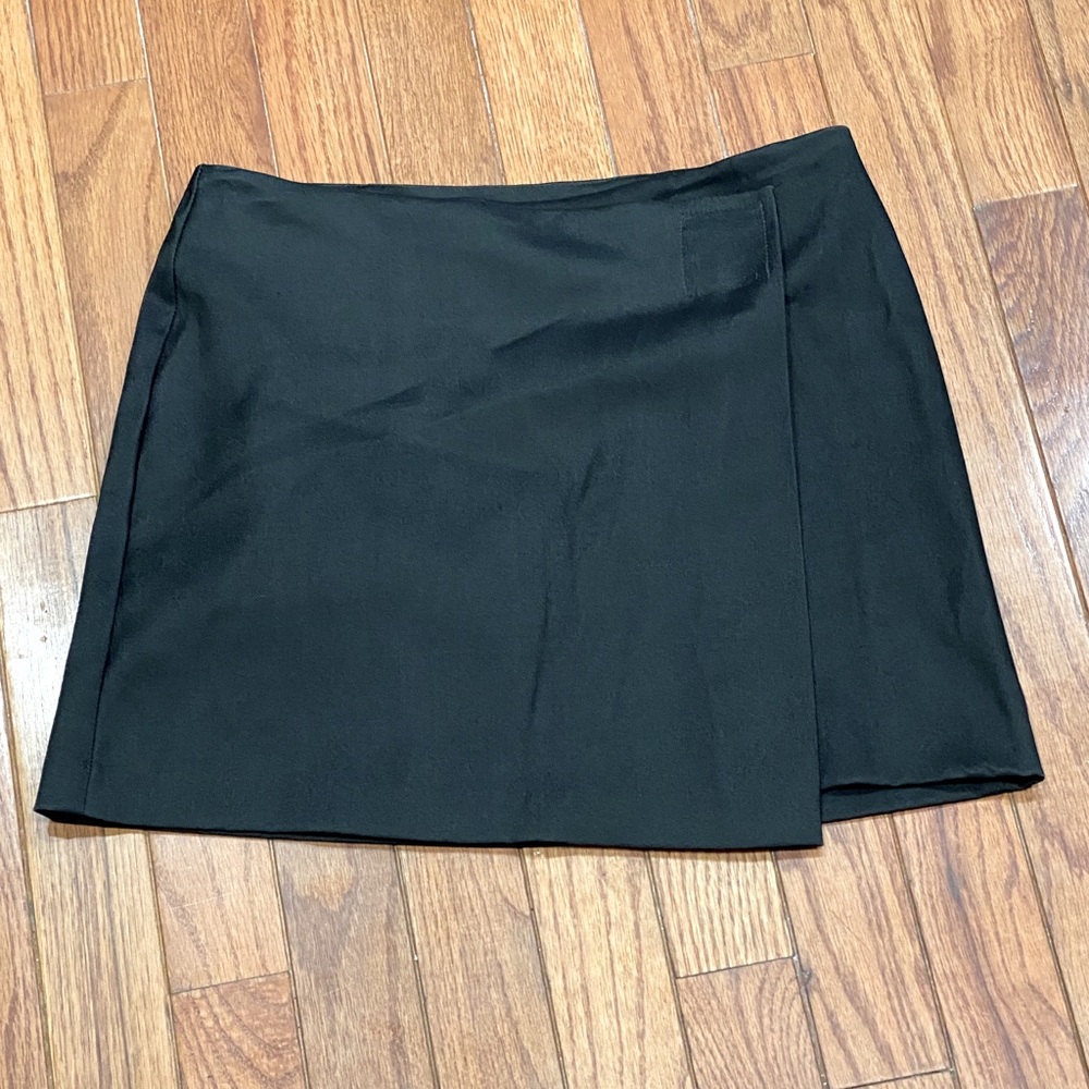 Rampage black wrap skirt